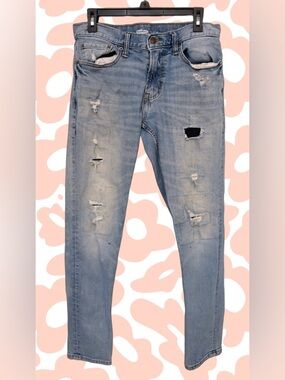 Old Navy Light Blue Distressed Straight Jeans